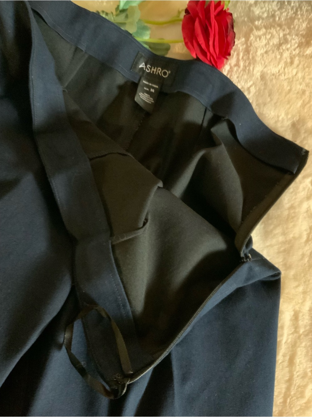 NWT Navy Women's Two-Piece Pantsuit with Gold Embroidered Panel - Picture 9 of 13